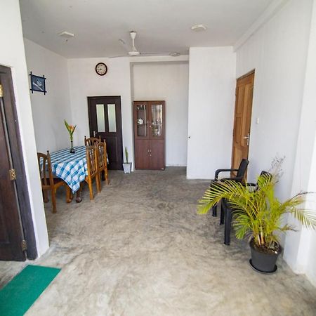 Aira Hotel Boossa ภายนอก รูปภาพ
