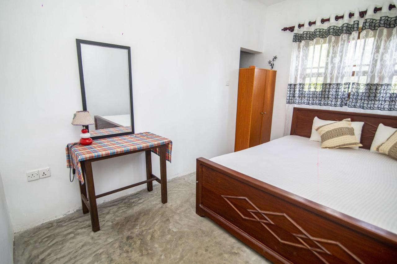 Aira Hotel Boossa ภายนอก รูปภาพ